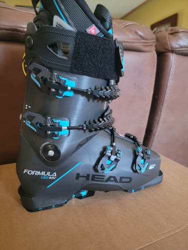 New Men's HEAD Formula 130 Ski Boots 26.5