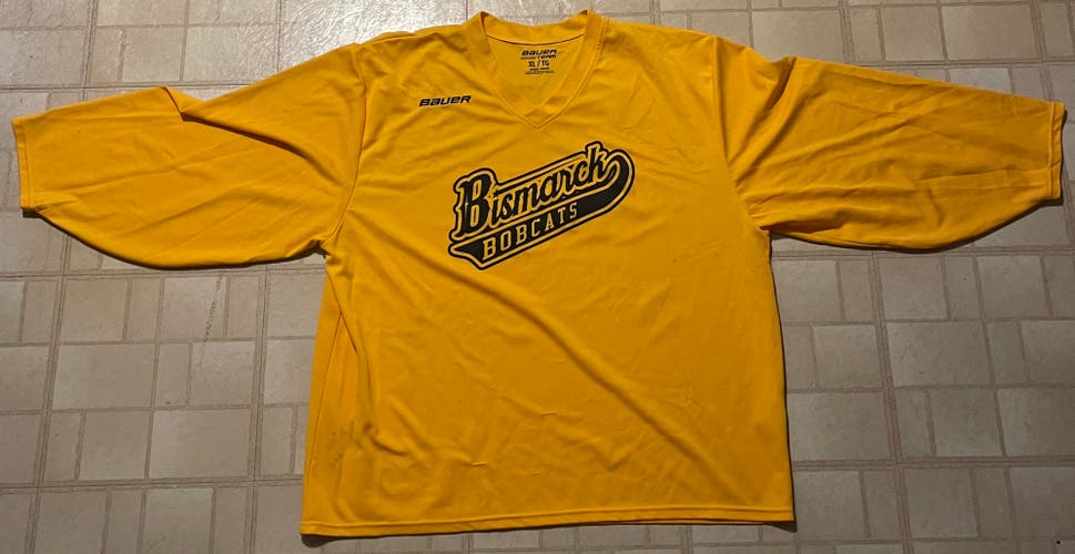 NAHL Bismarck/St Cloud Yellow&Blue Used Large/Extra Large Bauer Jersey