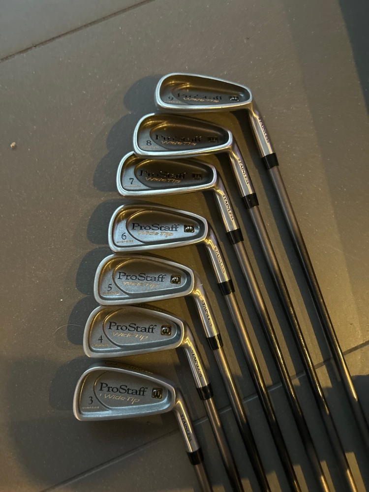 Used Right Handed 7 Pieces Pro staff Iron Set