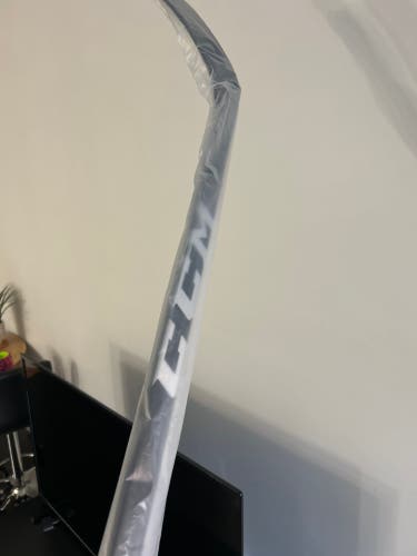 New Right Handed P90TM Pro Stock JetSpeed Team Hockey Stick
