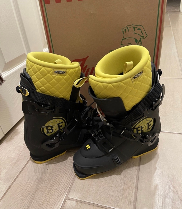 Full Tilt Konflict Green Black Downhill Alpine Ski Boots Men's Size 26