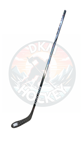 New Bauer Right Handed Vapor Hyperlite 2 Hockey Stick Senior P28 70 flex