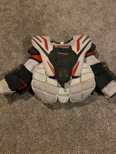 Used Large Vaughn Vision 9400 Goalie Chest Protector