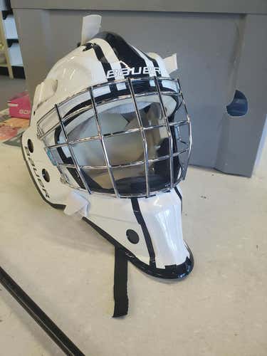 Used Bauer Nme3 S M Goalie Helmets And Masks
