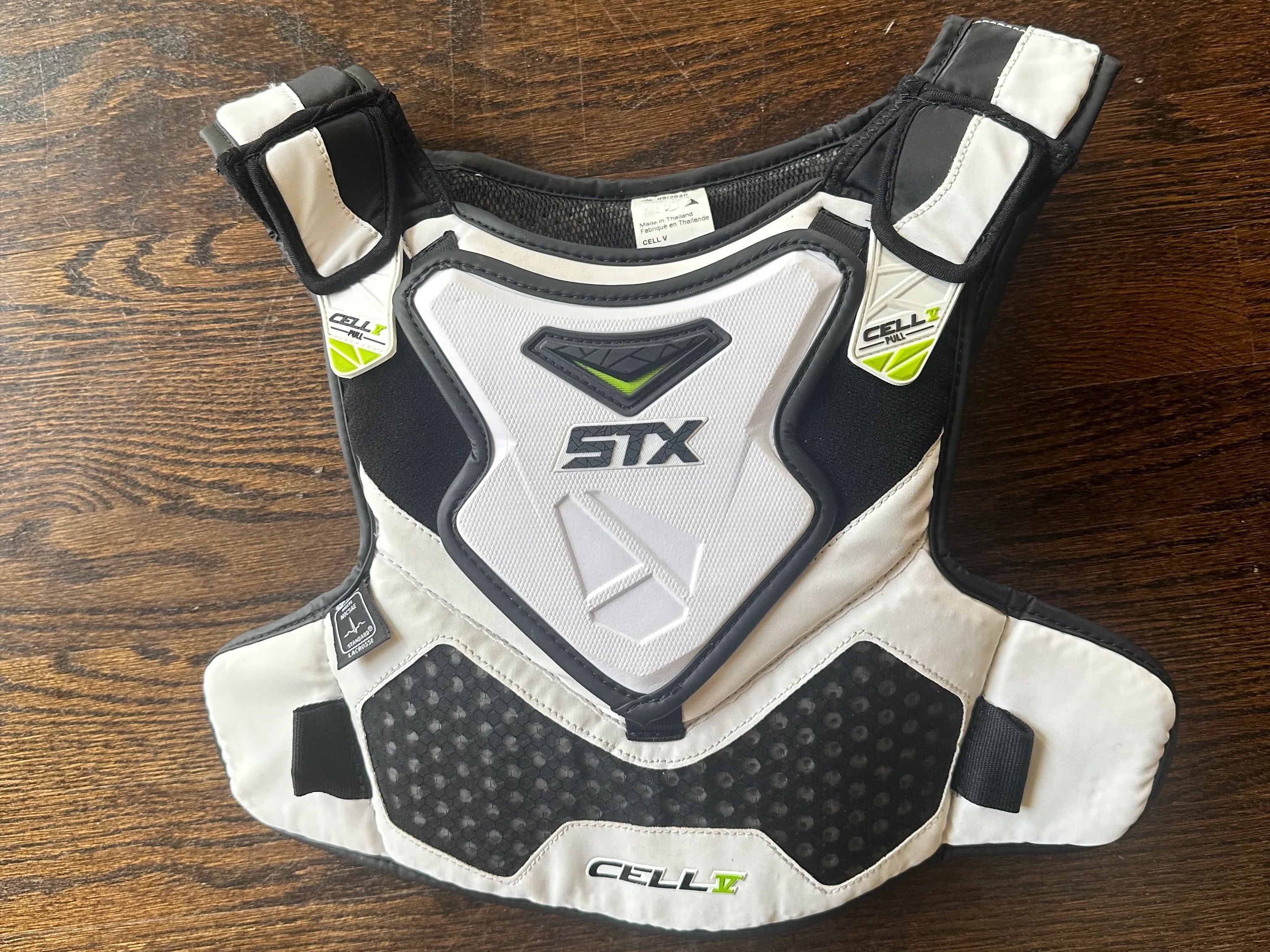 STX Cell V Lacrosse Shoulder Pad