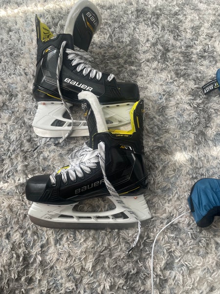 Intermediate Bauer 6.5 Supreme M4 Hockey Skates