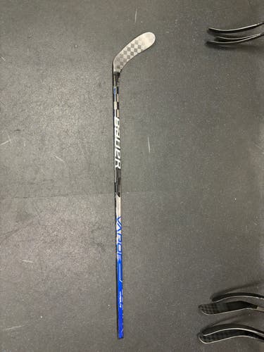 Senior New Right Handed Bauer Vapor Hyperlite Hockey Stick P28 Pro Stock
