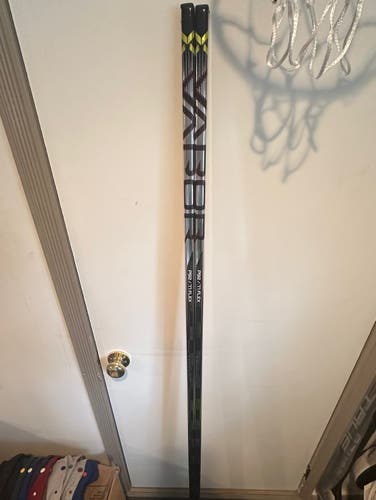 Bauer Hyperlite 2 P92 Right hand 77 Flex 2 pack-brand new hockey sticks