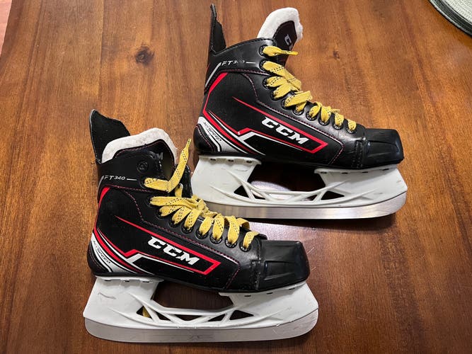 CCM jetspeed FT340 hockey skates size 5 intermediate