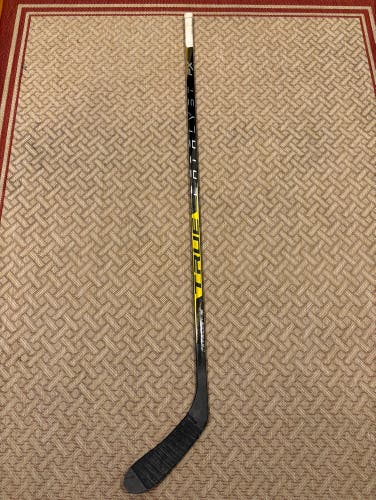 Lightly Used Senior Right Hand TC4 Catalyst PX Hockey Stick