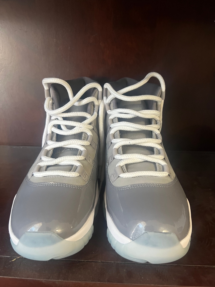 Men's Size 10 (Women's 11) Air Jordan 11 Shoes