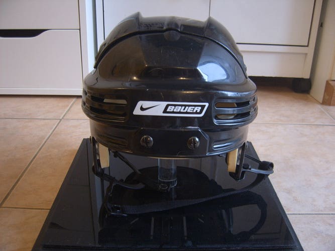 Excellent Condition Nike Bauer NBH4500 Hockey Helmet sz Senior Extra Large Black
