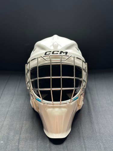 Senior Small AXIS XF CCM Pro Stock Goalie Mask