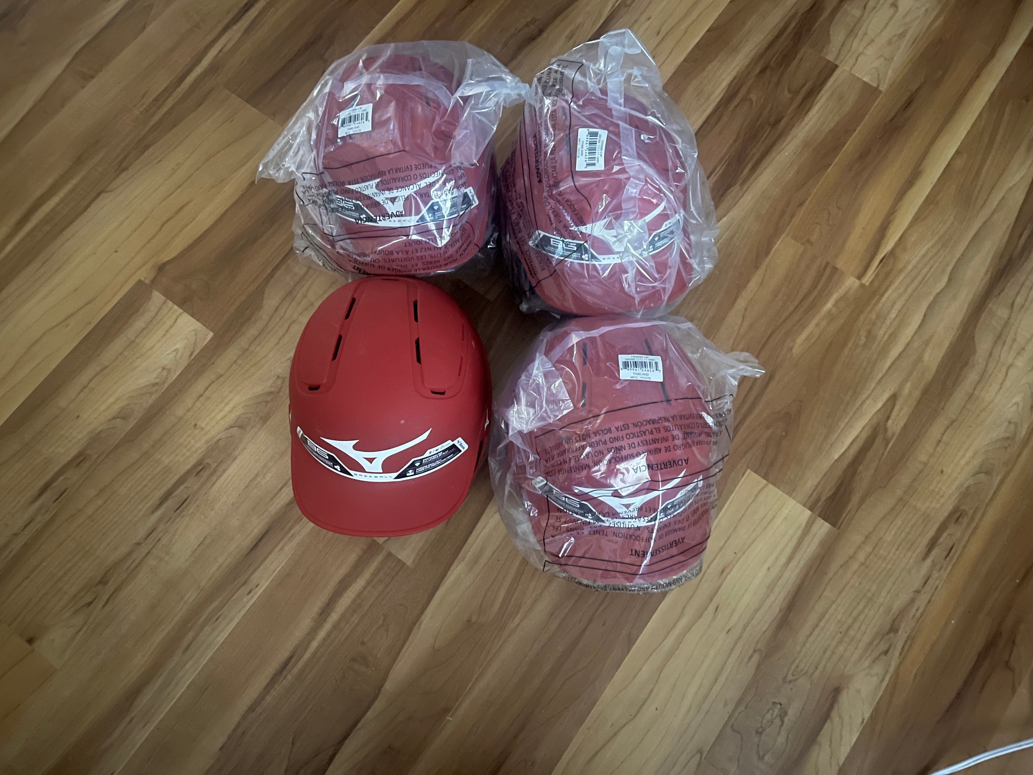 4 New Small / Medium Mizuno B6 Batting Helmets