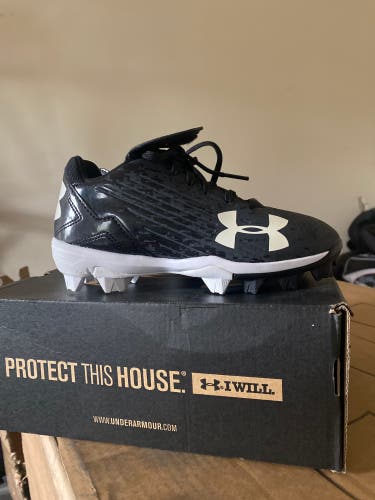 Size 1 Brand New Under Armour Baseball Cleats