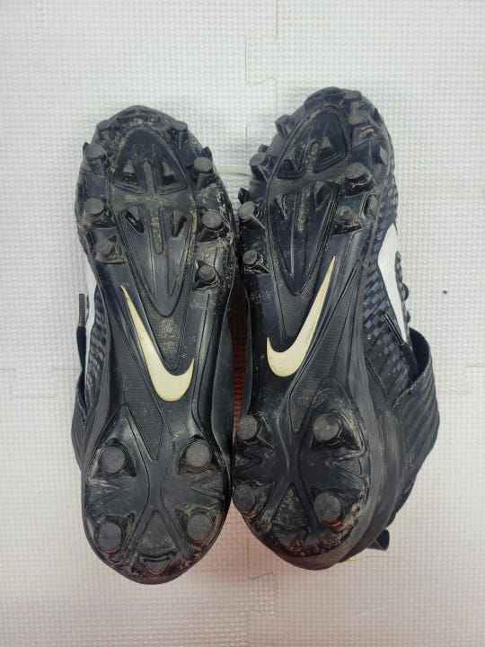Used Nike Senior 6.5 Football Cleats