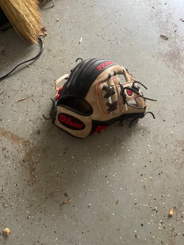 2018 Infield 11.25" A2000 Baseball Glove