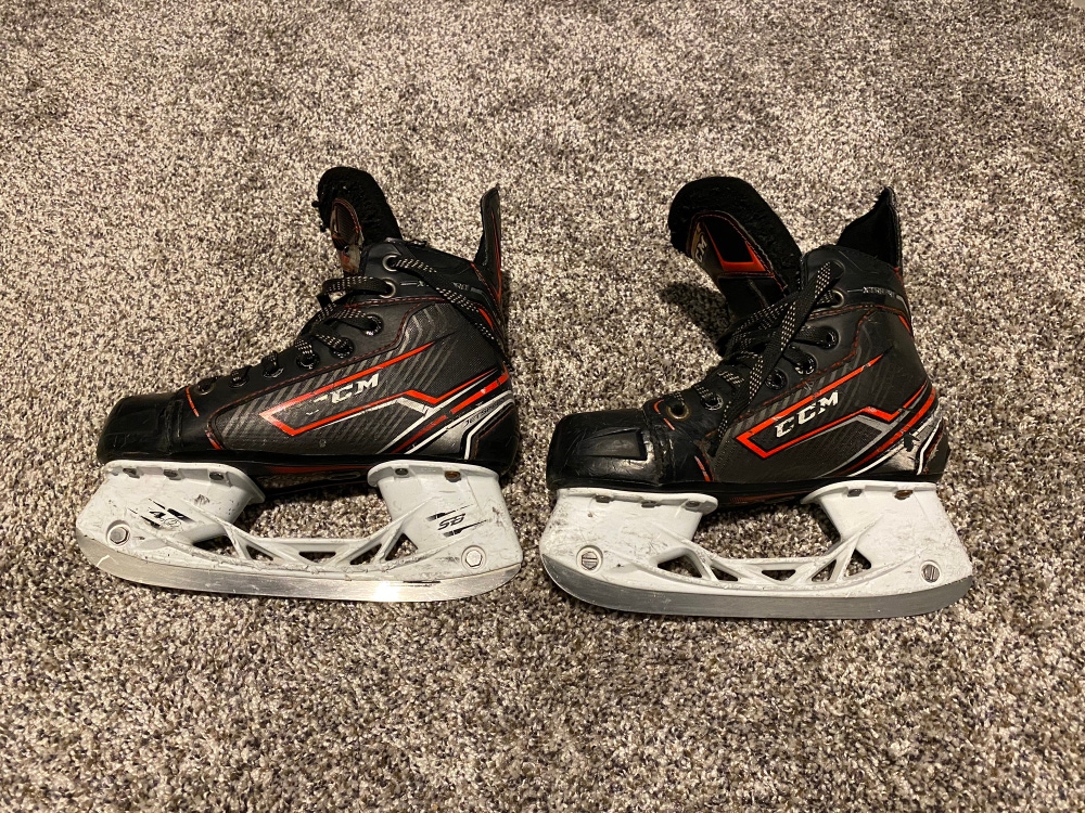 Used CCM Size 1.5 JetSpeed Junior Hockey Skates