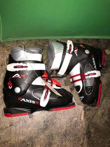 Used Kid's Axis AX2J Ski Boots (Mondo 22/22.5 262mm)
