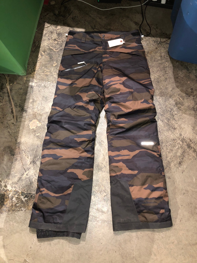 Used Adult Men's XXL Patagonia Ski Pants