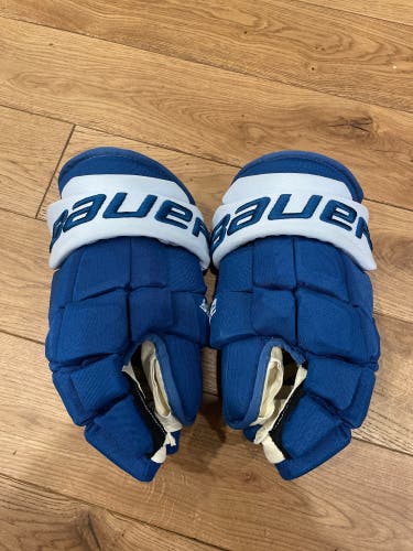 Colorado Avalanche Bauer Ultrasonic 13 gloves Newhook