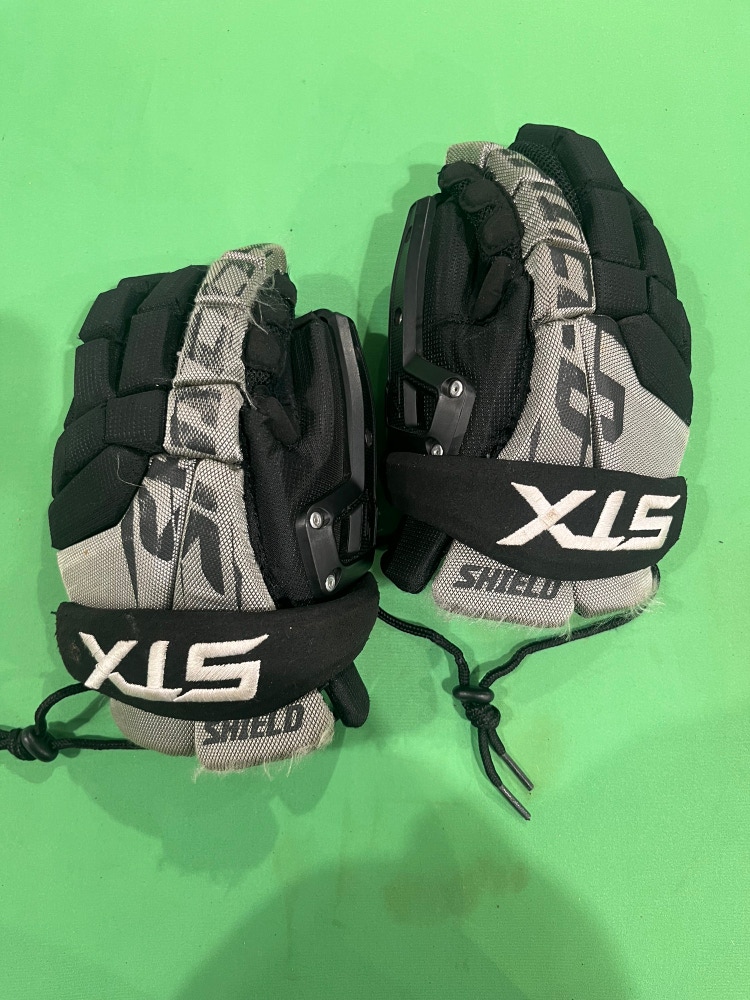 Black Used STX Shield 300 Lacrosse Gloves Small