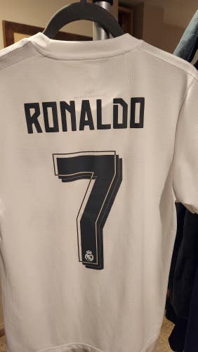 Ronaldo Jersey Youth Large