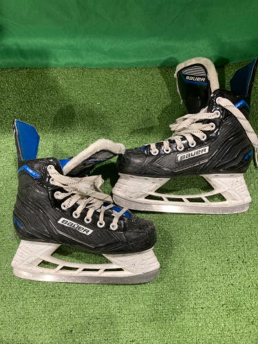 Used Junior Bauer MS1 Hockey Skates Regular Width Size 3