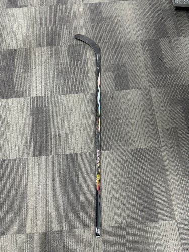 Senior Right Handed P92 77 Flex Proto-R Hockey Stick