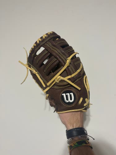 Wilson a800 lefty 12” first base mitt baseball glove