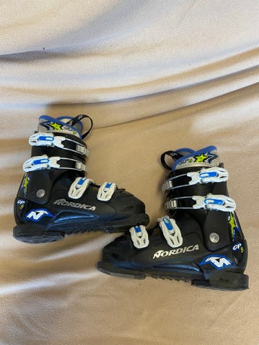 Kid's Used Nordica All Mountain GPTJ Ski Boots
