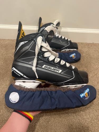 Intermediate Bauer Extra Wide Width  Size 4.5 Supreme One Accel Hockey Skates