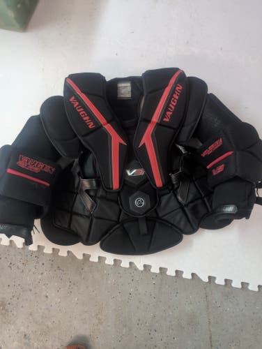 Used Large Vaughn Velocity V9 Goalie Chest Protector