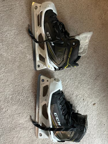 Used CCM Regular Width Size 4.5 Tacks 9060 Hockey Goalie Skates