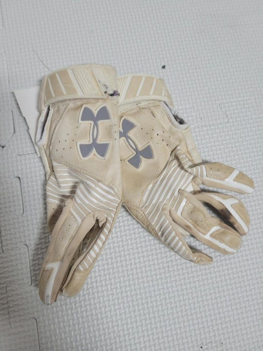Used Under Armour Youth Batting Gloves
