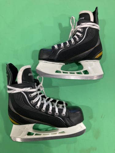 Used Intermediate Bauer Supreme One20 Hockey Skates Regular Width Size 4