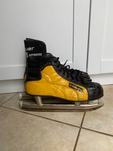 Vintage NHL Bauer Skates