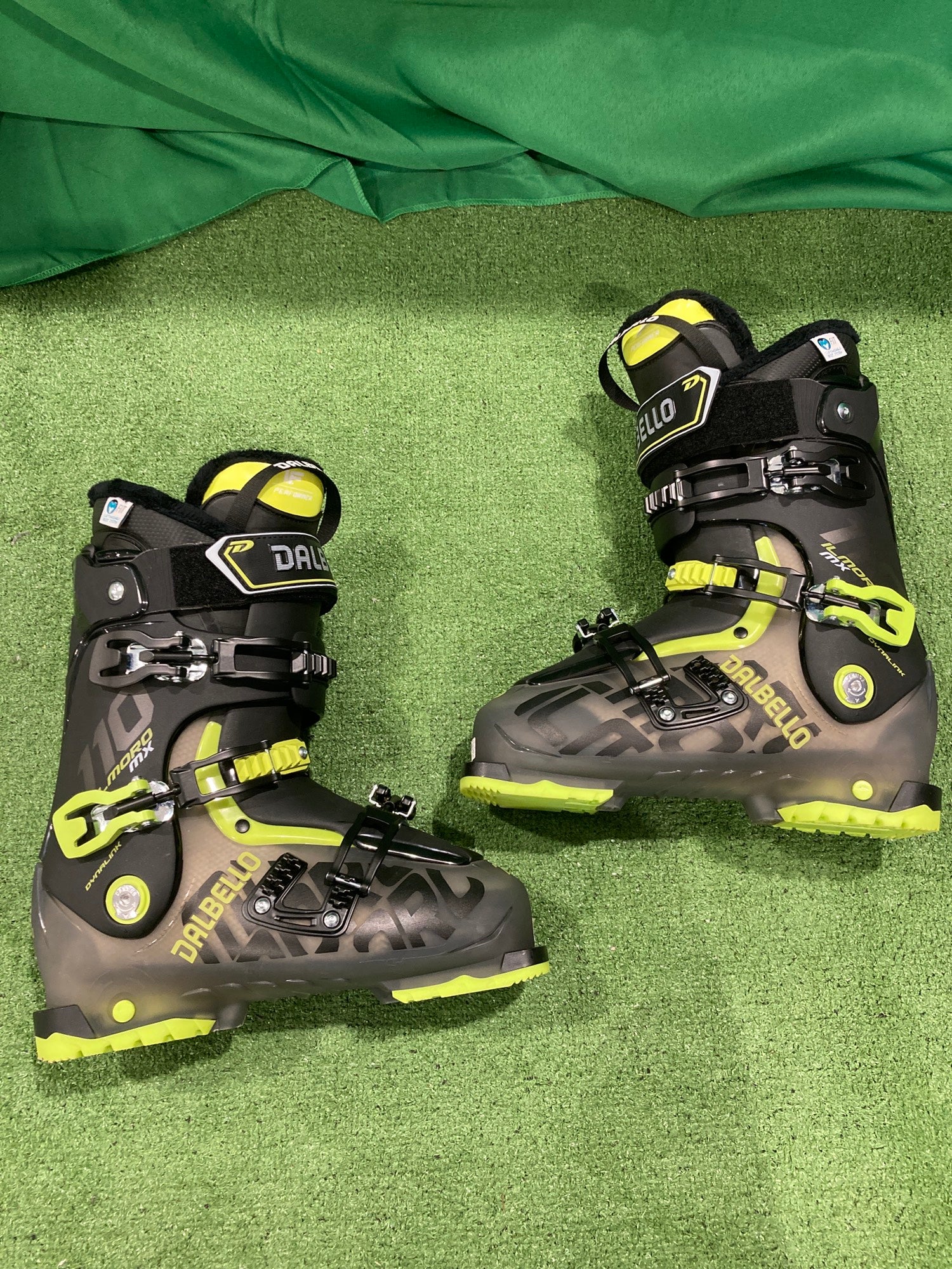 Used Men's Dalbello IL Moro MX 110 Ski Boots Medium Flex ...