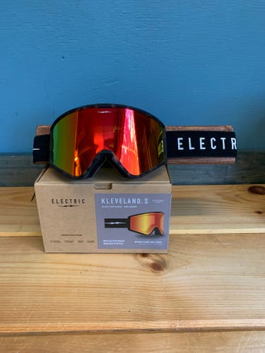 Electric Kleveland.Small Ski Goggles NEW