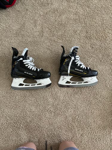 Intermediate Bauer Size 5.5 Supreme M5 Pro Hockey Skates