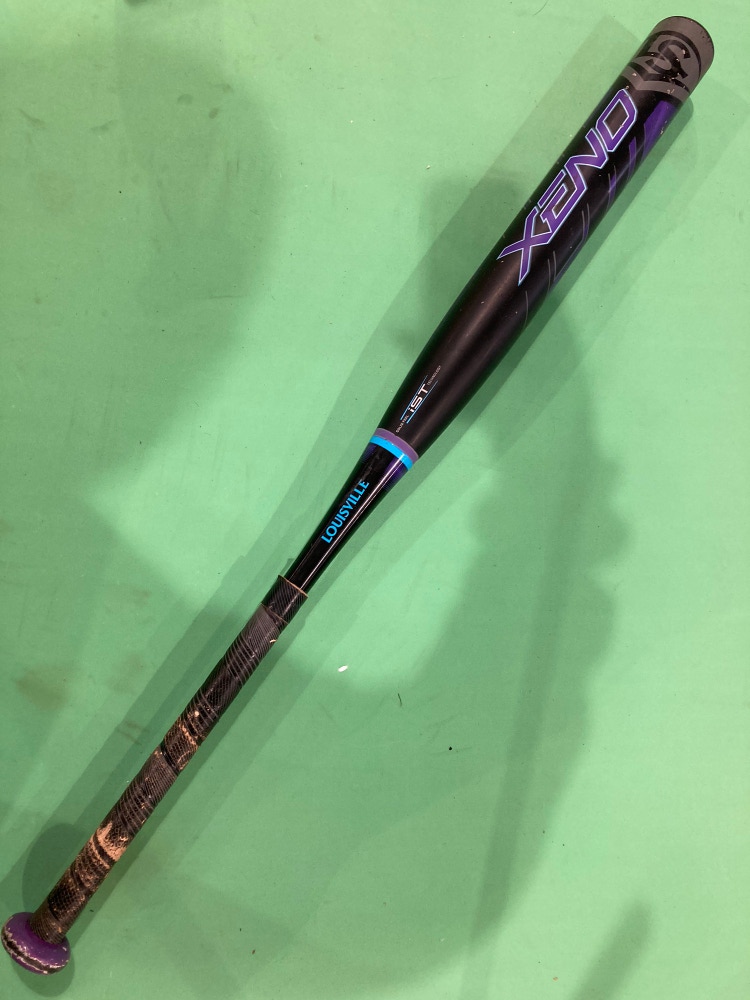 Black Used 2020 Louisville Slugger Xeno Composite Bat (-10) 23 oz 33"