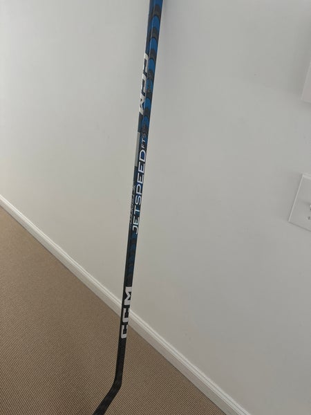 Used Right Handed P28 JetSpeed FT5 Pro Hockey Stick