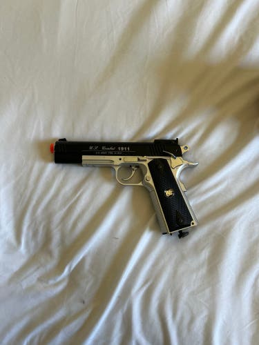 WG airsoft 1911 pistol (CO2) Broken
