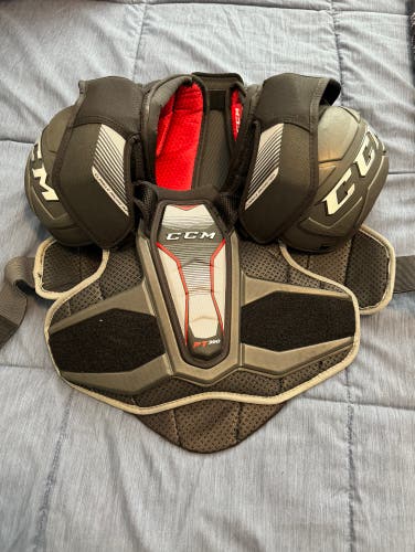 CCM FT390 shoulder pads