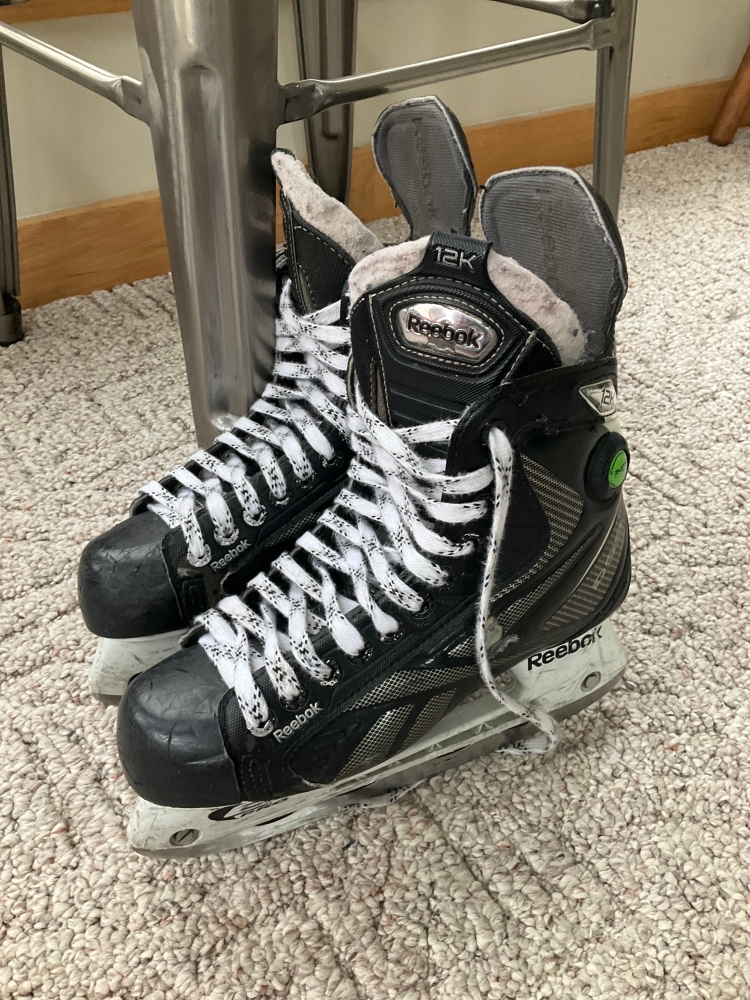 Senior Reebok Regular Width Size 6 12K Hockey Skates