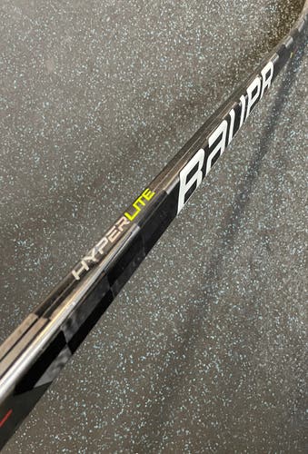 New Bauer Vapor Hyperlite Hockey Stick P28 65flex