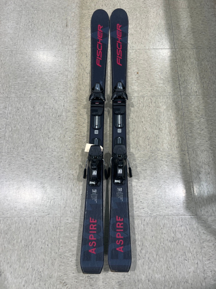 Used Fischer My Aspire 140 cm Skis w/ RS 9 GW Bindings
