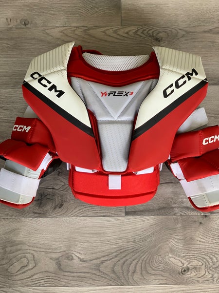 CCM Yt Flex3 Chest protector