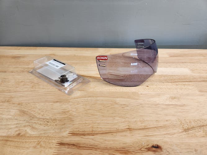 3.5" Tinted Aviator Visor