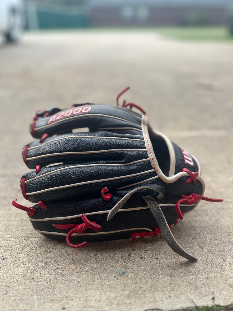 2021 11.75" A2000 Baseball Glove